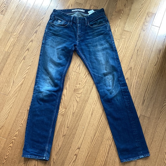 Guess jeans. Men 29. Slim tapered. - Picture 3 of 3